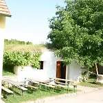 Weingut Martinshof Affittacamere