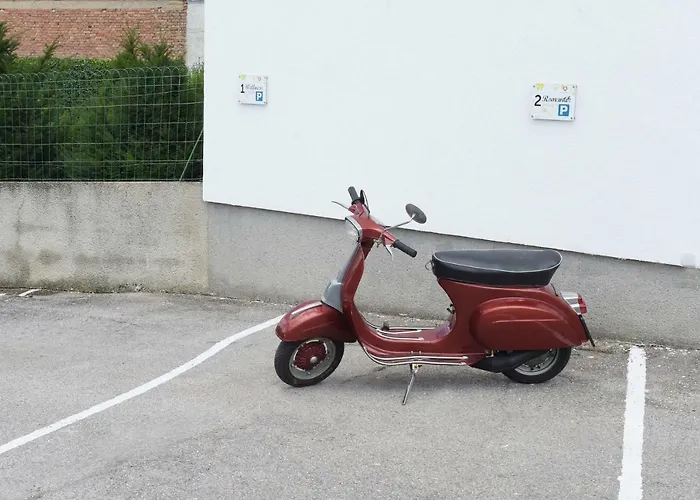 Penzion Weingut Martinshof 3*